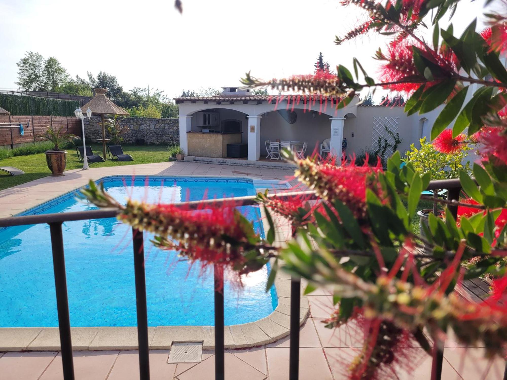 Le Gite De Lolivier En Provence Aramon Dış mekan fotoğraf